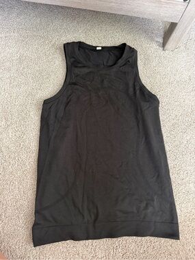 Lululemon black swiftly tank long